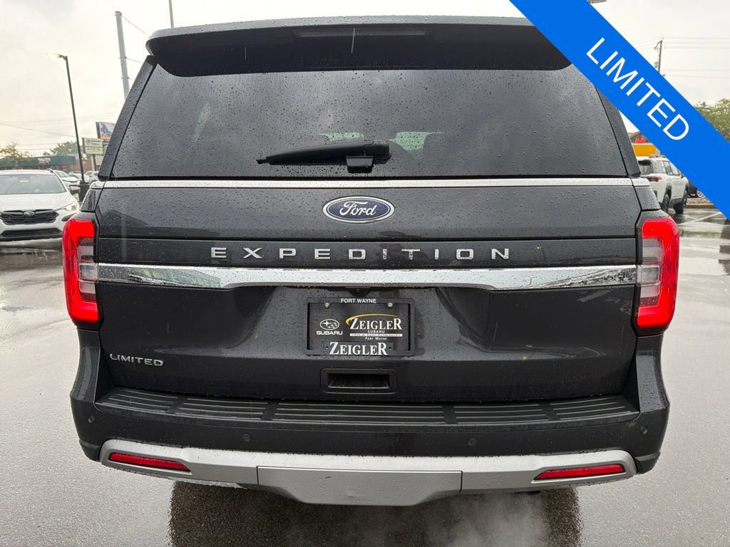 Used 2022 Ford Expedition Limited AWD/4WD image 5