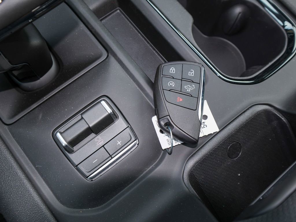 New 2026 GMC Sierra 1500 AT4 w/ AT4 Premium Package AWD/4WD image 24