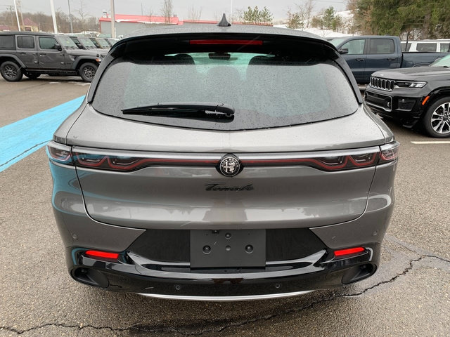New 2026 Alfa Romeo Tonale w/ Active Assist Package AWD/4WD image 4