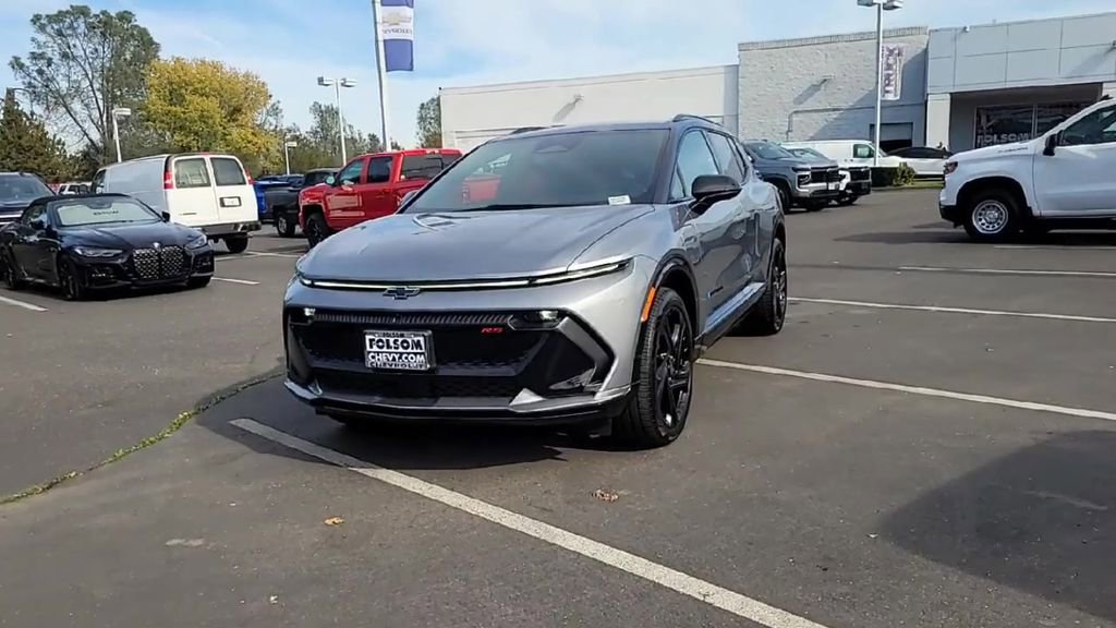 New 2026 Chevrolet Equinox EV RS image 3