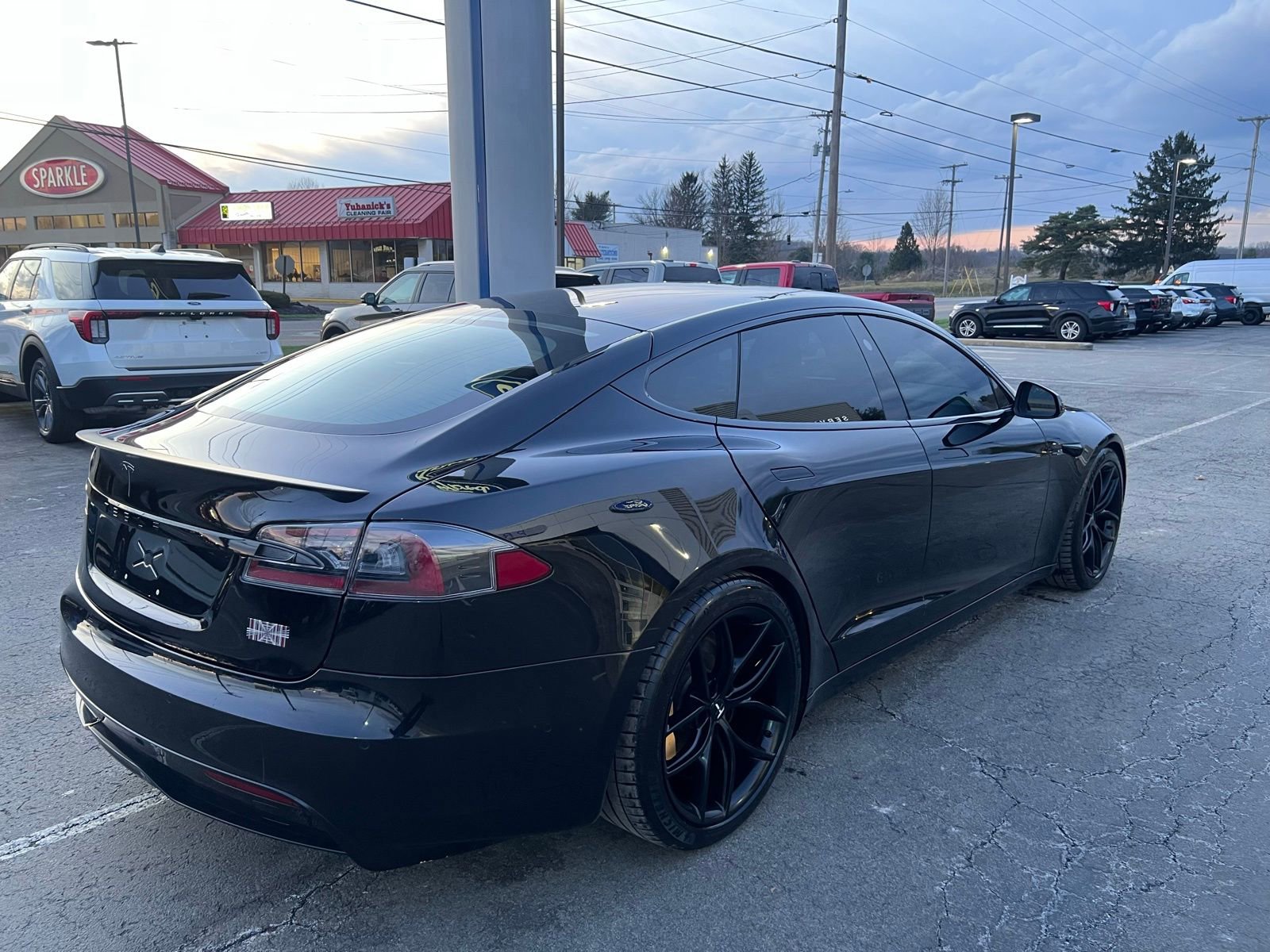 Used 2021 Tesla Model S Plaid image 9