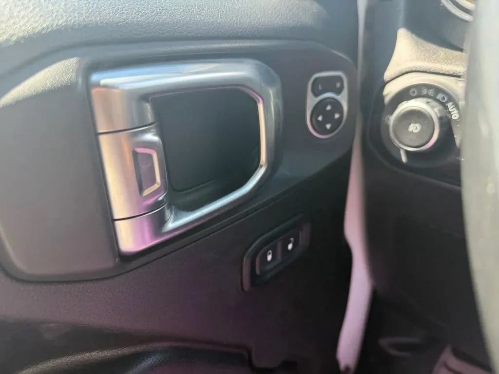 Used 2020 Jeep Wrangler Unlimited Sport AWD/4WD image 13