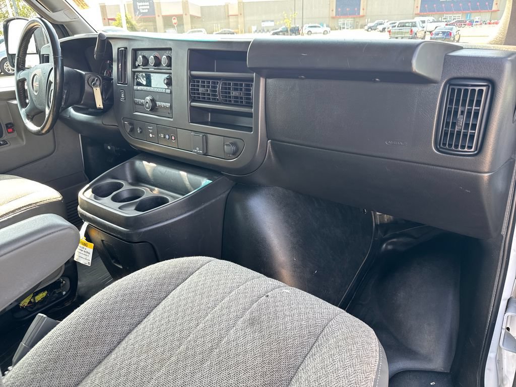 Certified 2021 GMC Savana 2500 w/ Driver Convenience Package RWD image 31