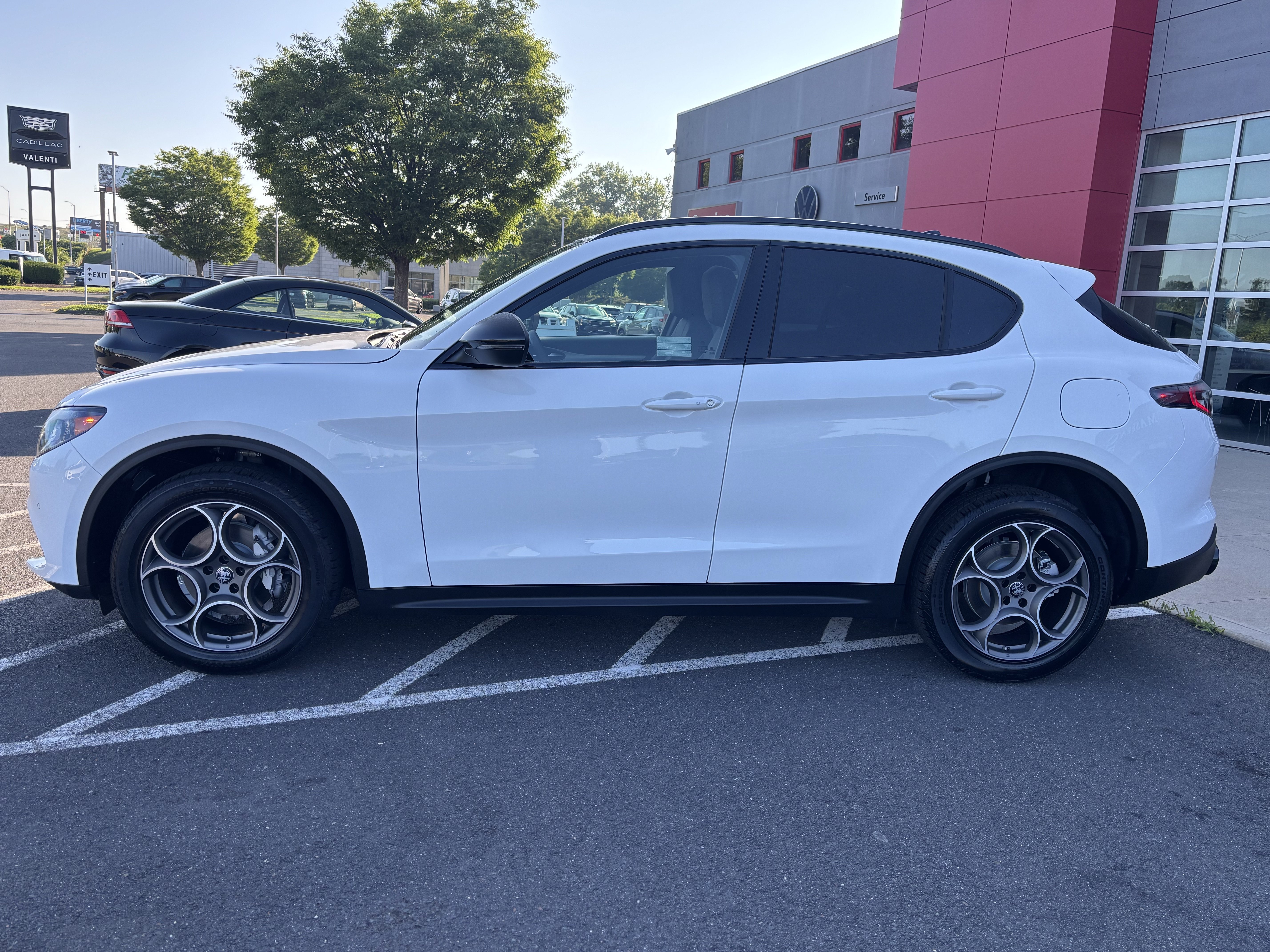 New 2026 Alfa Romeo Stelvio Sprint AWD/4WD image 4