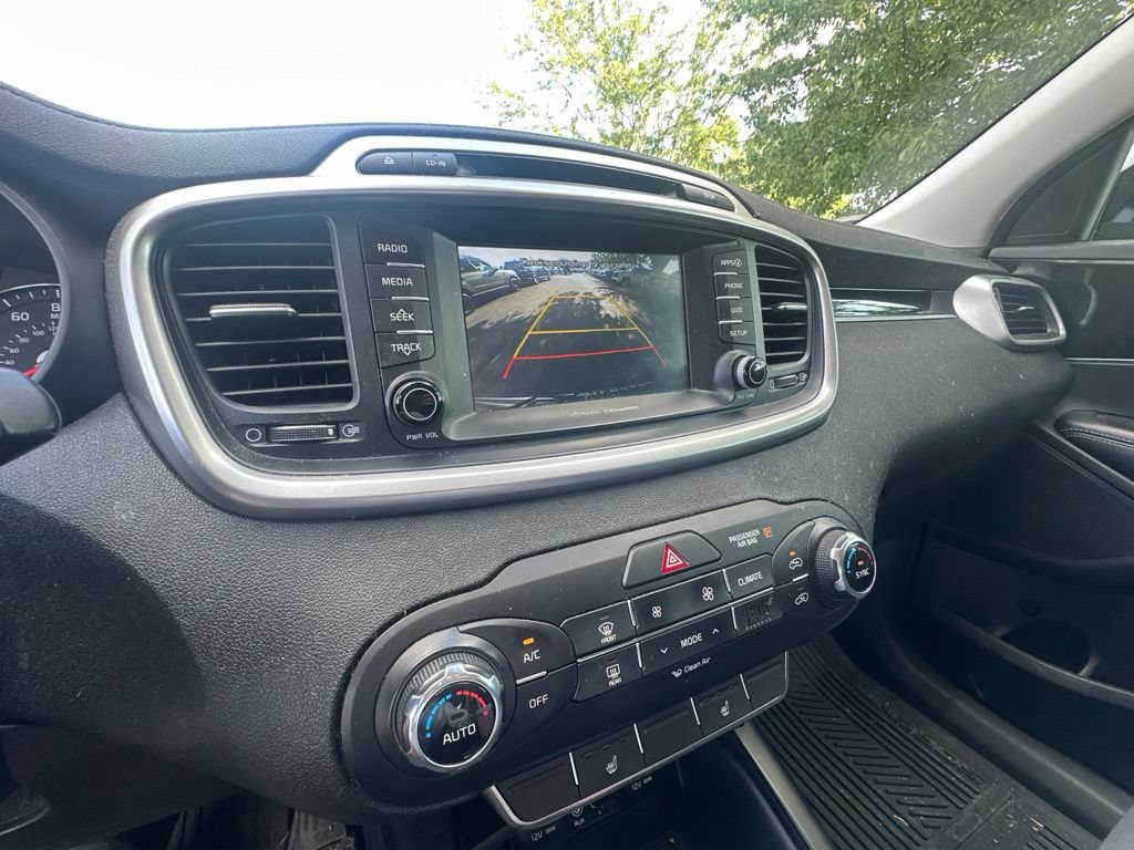 Used 2018 Kia Sorento AWD image 8