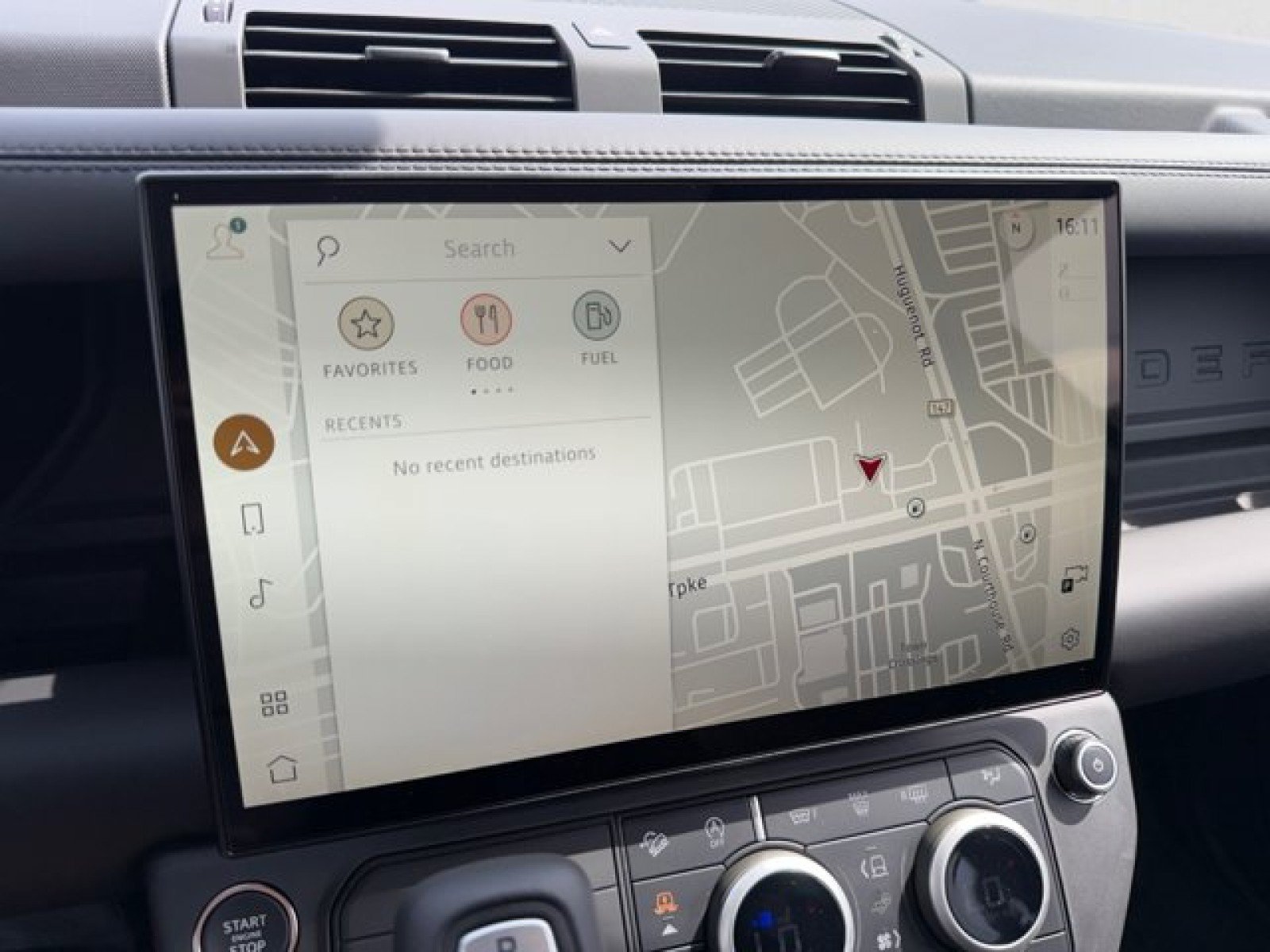 New 2026 Land Rover Defender 110 X-Dynamic SE AWD/4WD image 16