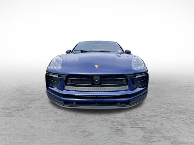 Used 2023 Porsche Macan Turbo image 2