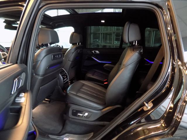 Used 2020 BMW X7 M50i image 18