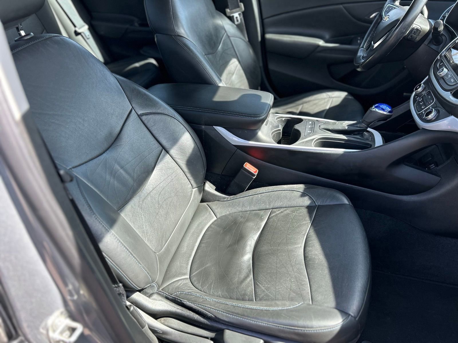 Used 2019 Chevrolet Volt LT w/ Power Convenience Package FWD image 11