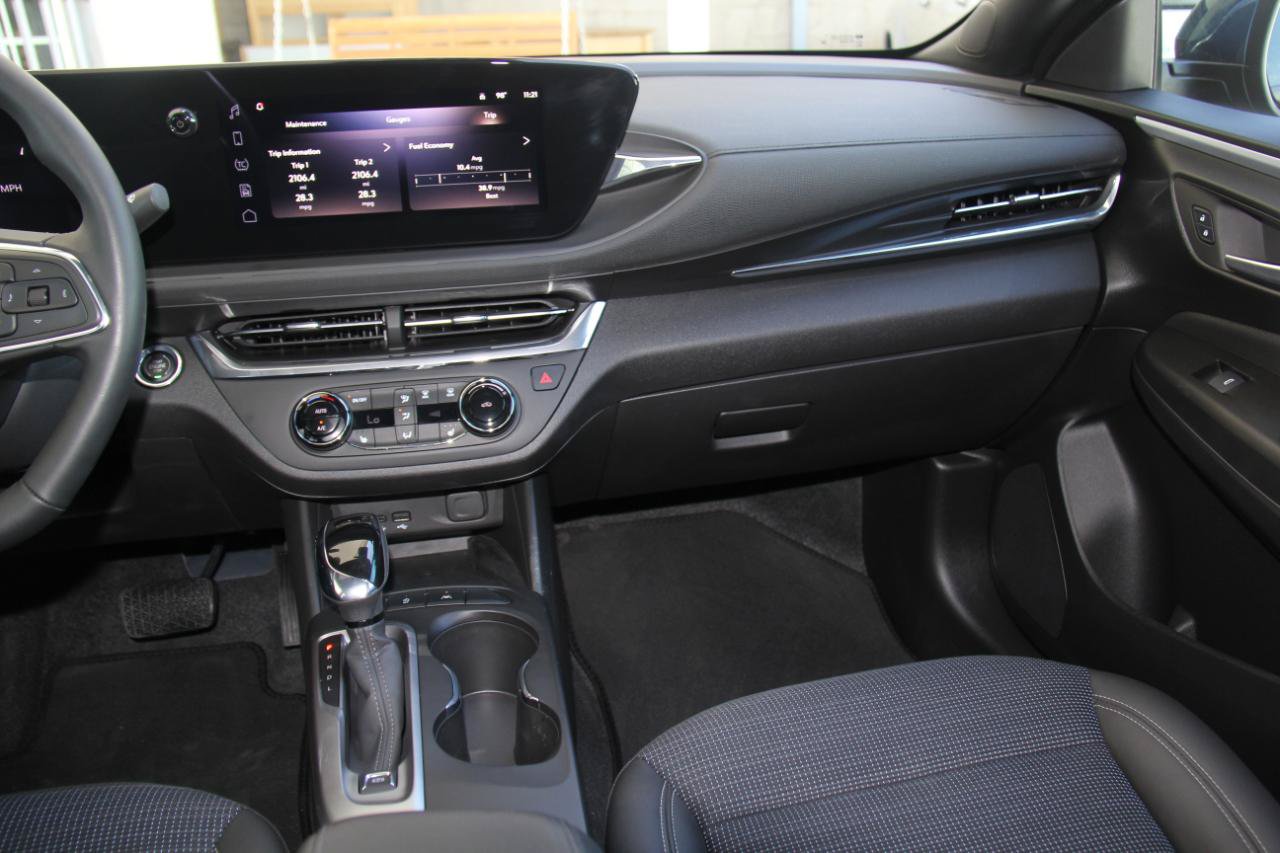 Used 2026 Buick Envista Preferred w/ Convenience I Package FWD image 10