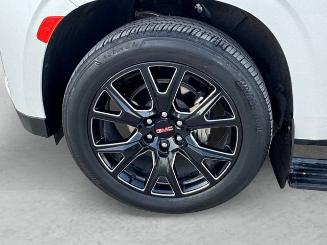 Used 2023 GMC Yukon XL Denali AWD/4WD image 23