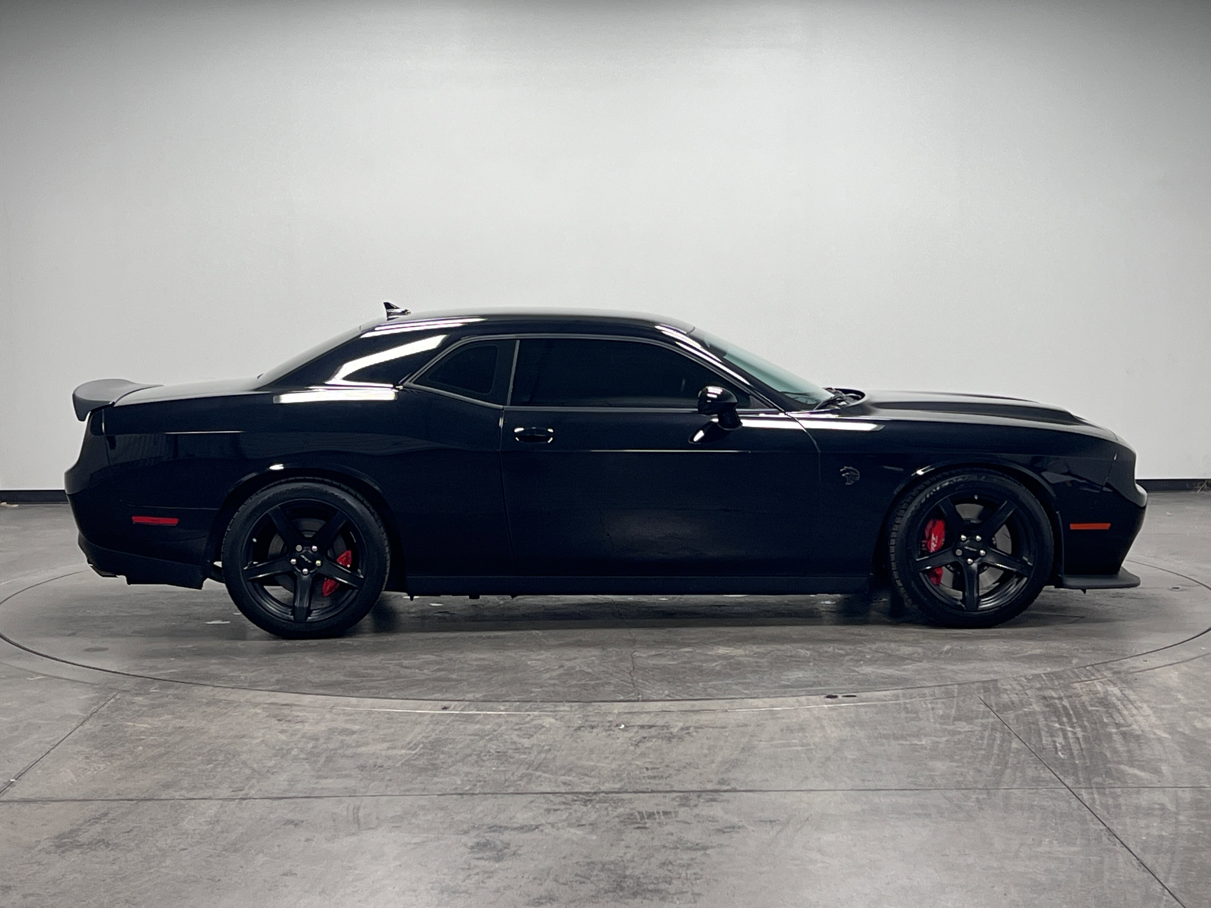 Used 2022 Dodge Challenger SRT Hellcat Redeye image 9