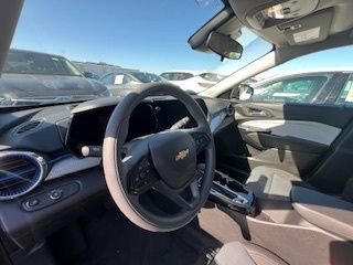 Used 2025 Chevrolet Trax LT image 15