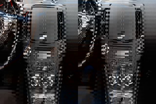 Used 2016 Nissan 370Z Coupe image 33