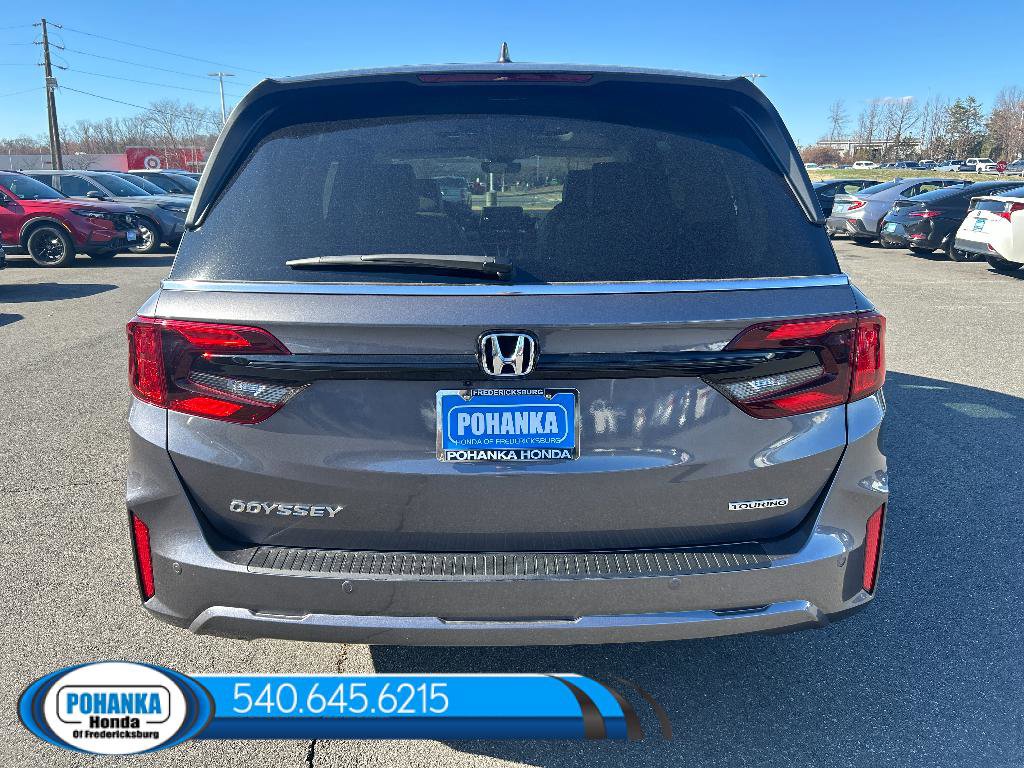 New 2026 Honda Odyssey Touring image 4