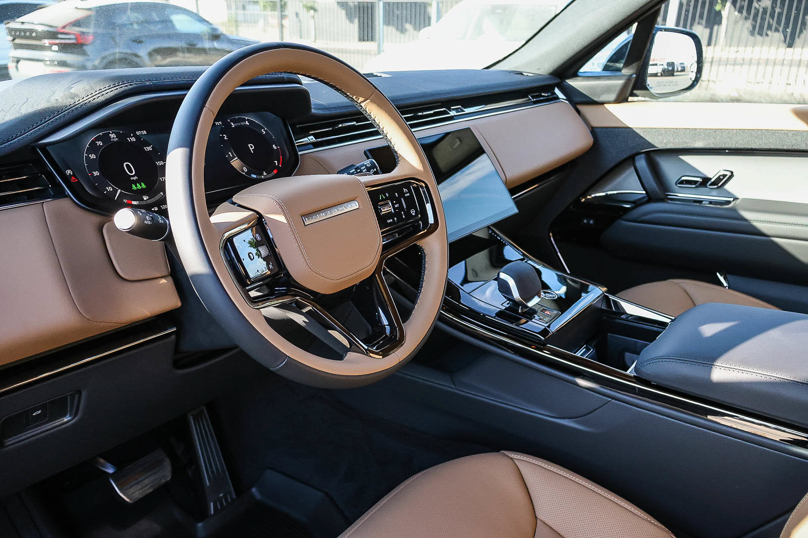 New 2026 Land Rover Range Rover Sport Dynamic SE AWD/4WD image 19