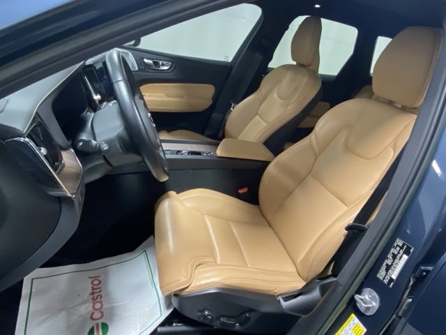 Used 2022 Volvo XC60 B6 Inscription w/ Advanced Package image 11