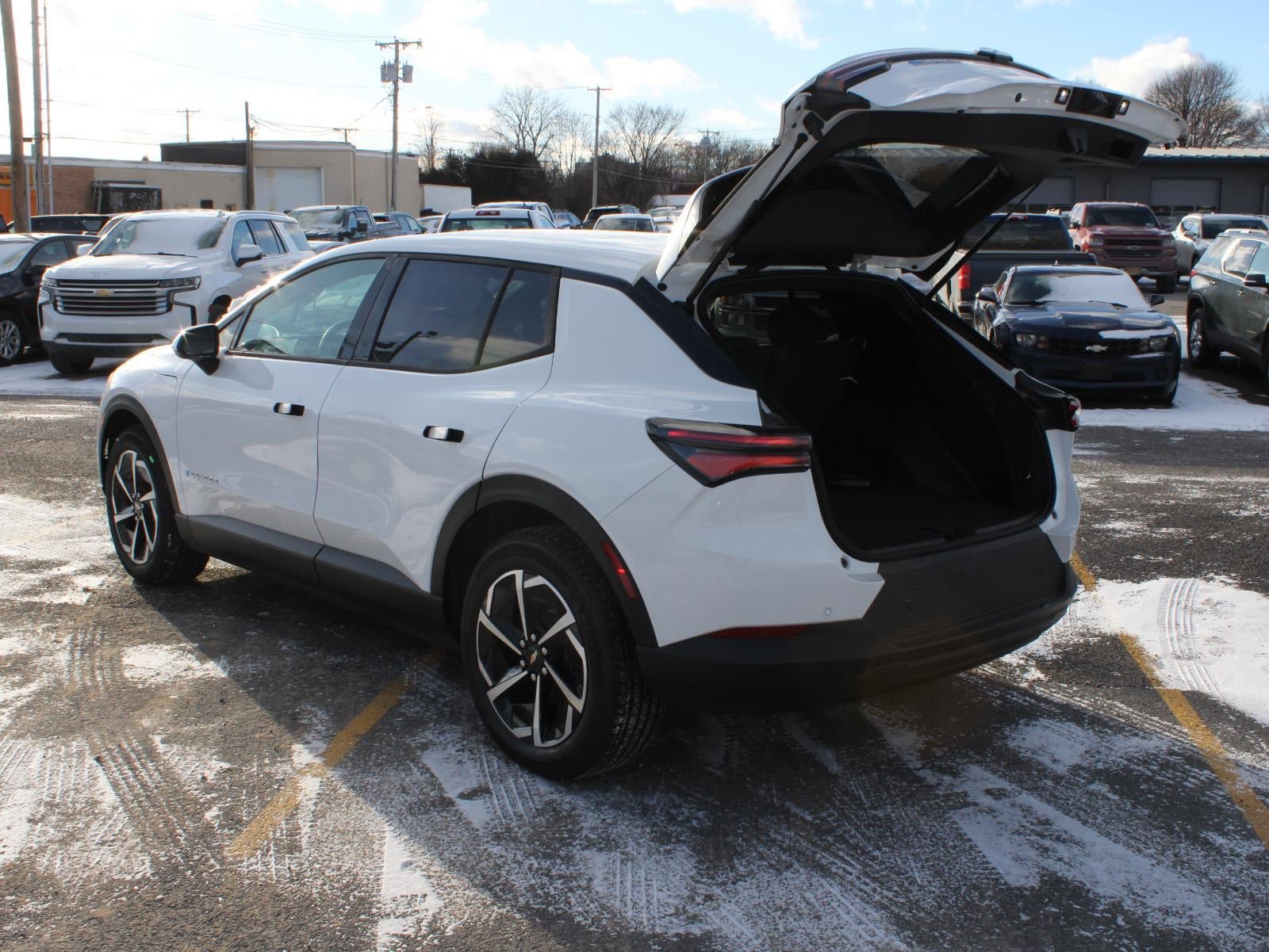 New 2026 Chevrolet Equinox EV LT image 7