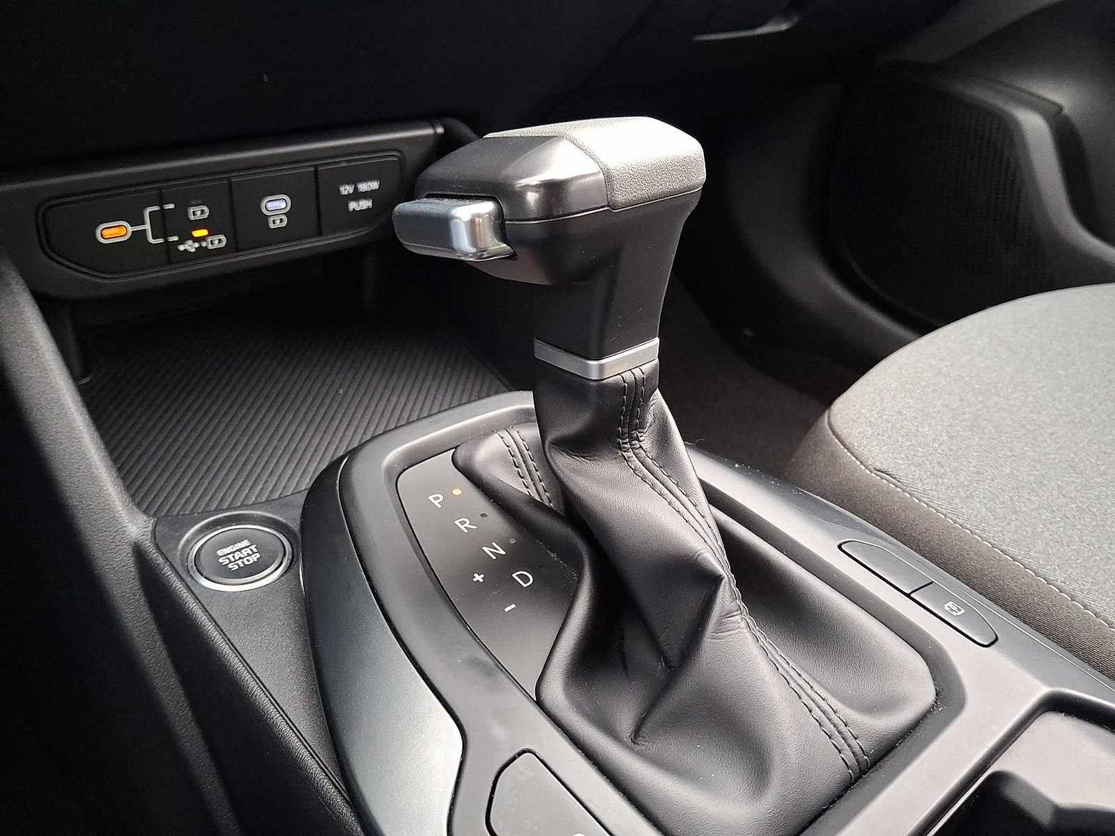 Used 2025 Kia K4 FWD image 15