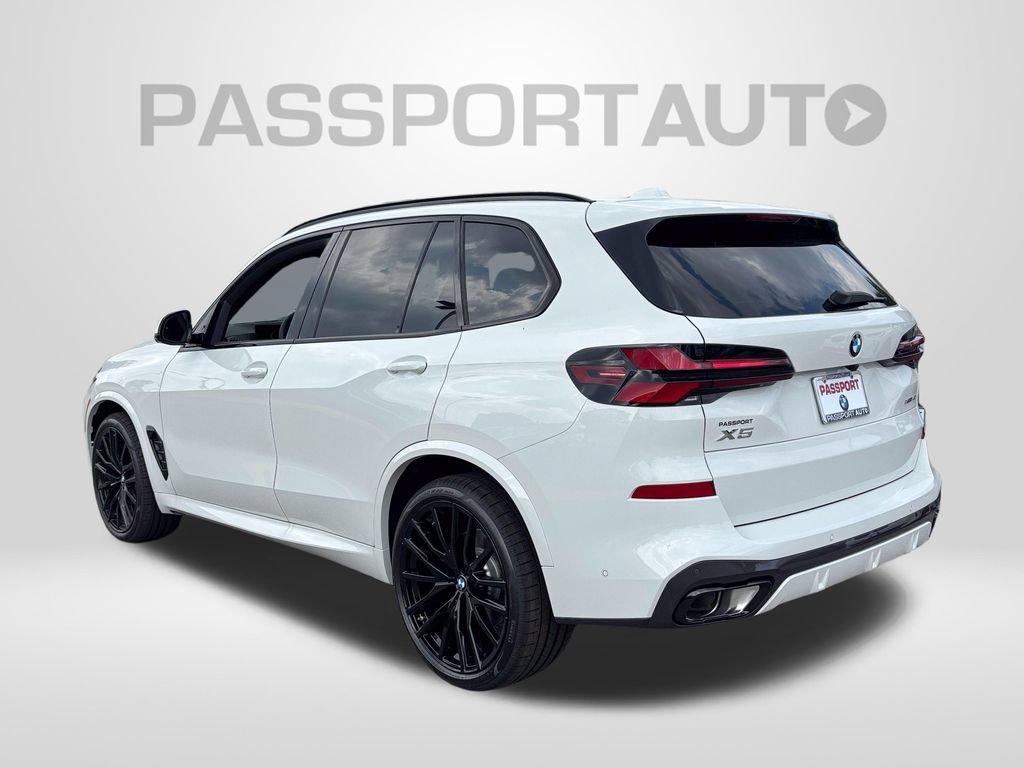 New 2026 BMW X5 xDrive40i w/ M Sport Package AWD/4WD image 3