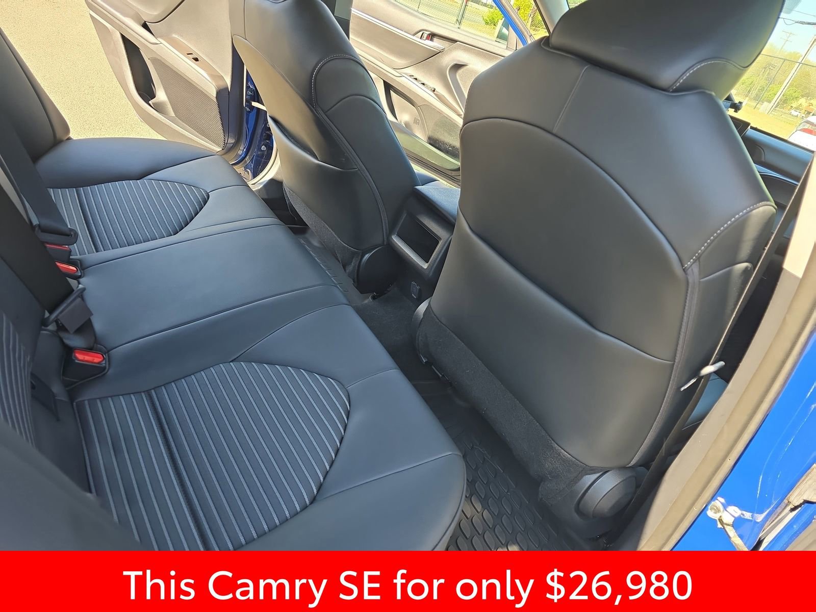 Used 2023 Toyota Camry SE image 17