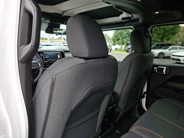 Certified 2024 Jeep Wrangler Unlimited Sahara AWD/4WD image 21
