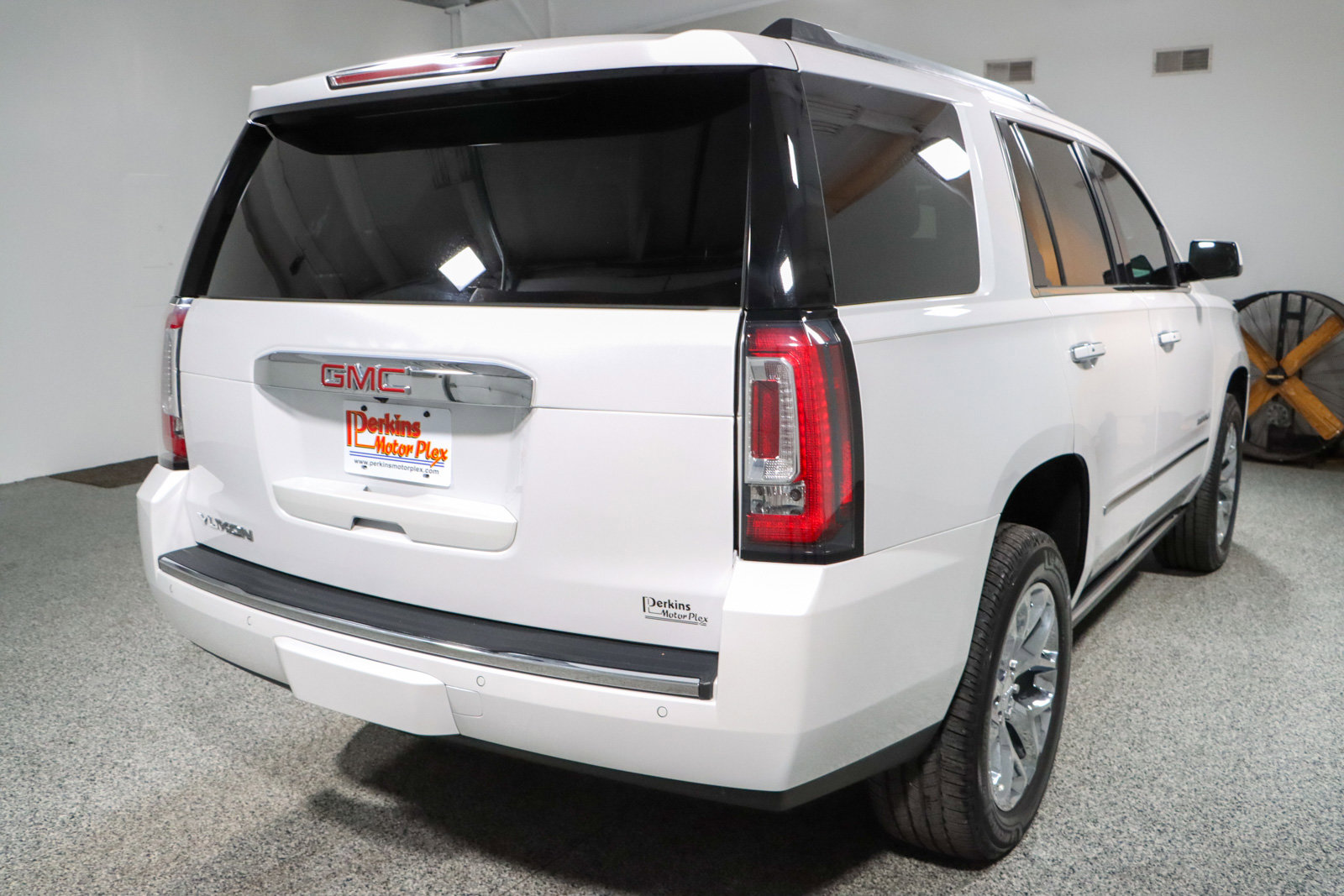 Used 2018 GMC Yukon Denali w/ Denali Ultimate Package image 7