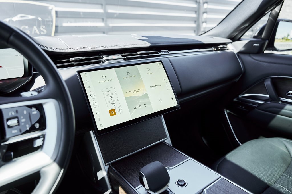 Used 2024 Land Rover Range Rover SE image 55