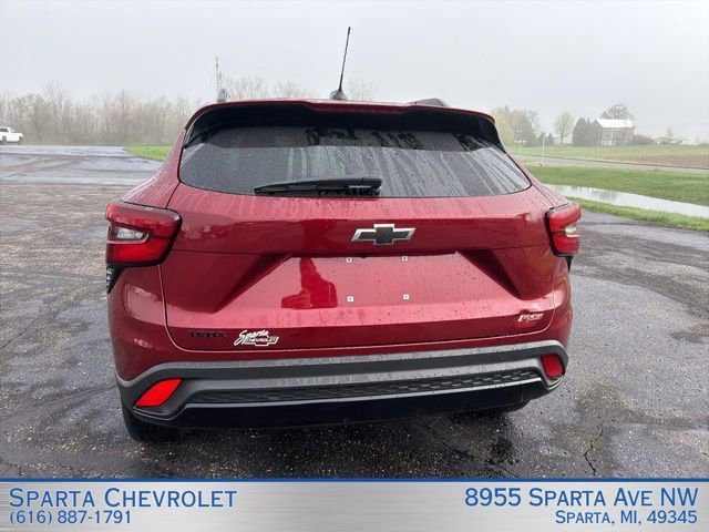Used 2024 Chevrolet Trax RS image 4