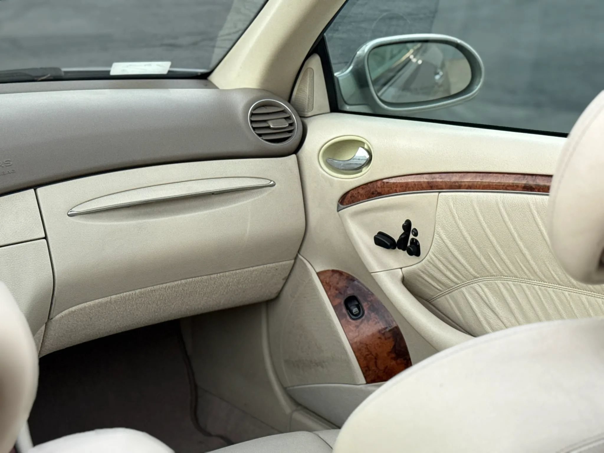 Used 2007 Mercedes-Benz CLK 550 Cabriolet image 35