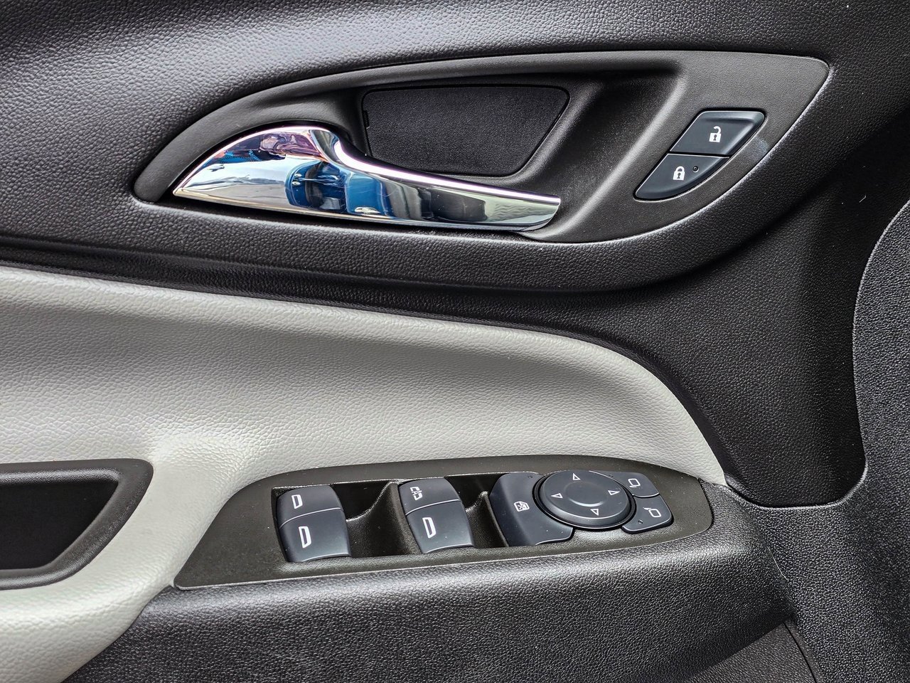 Certified 2024 Chevrolet Equinox LT image 14