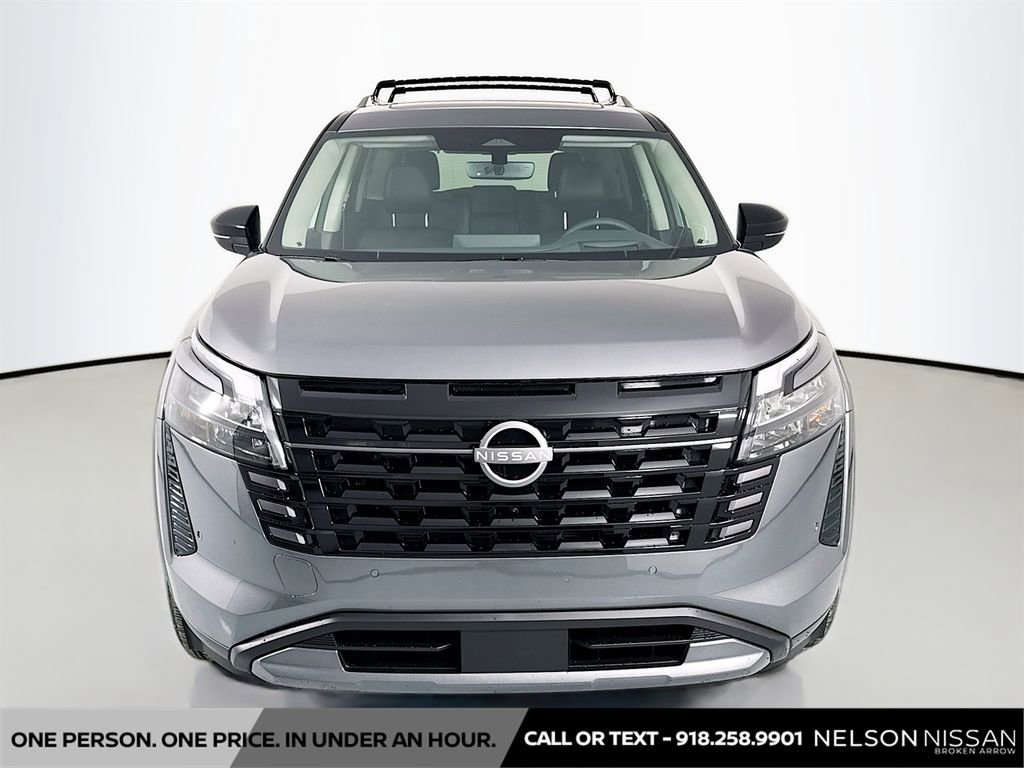 New 2026 Nissan Pathfinder Platinum image 2