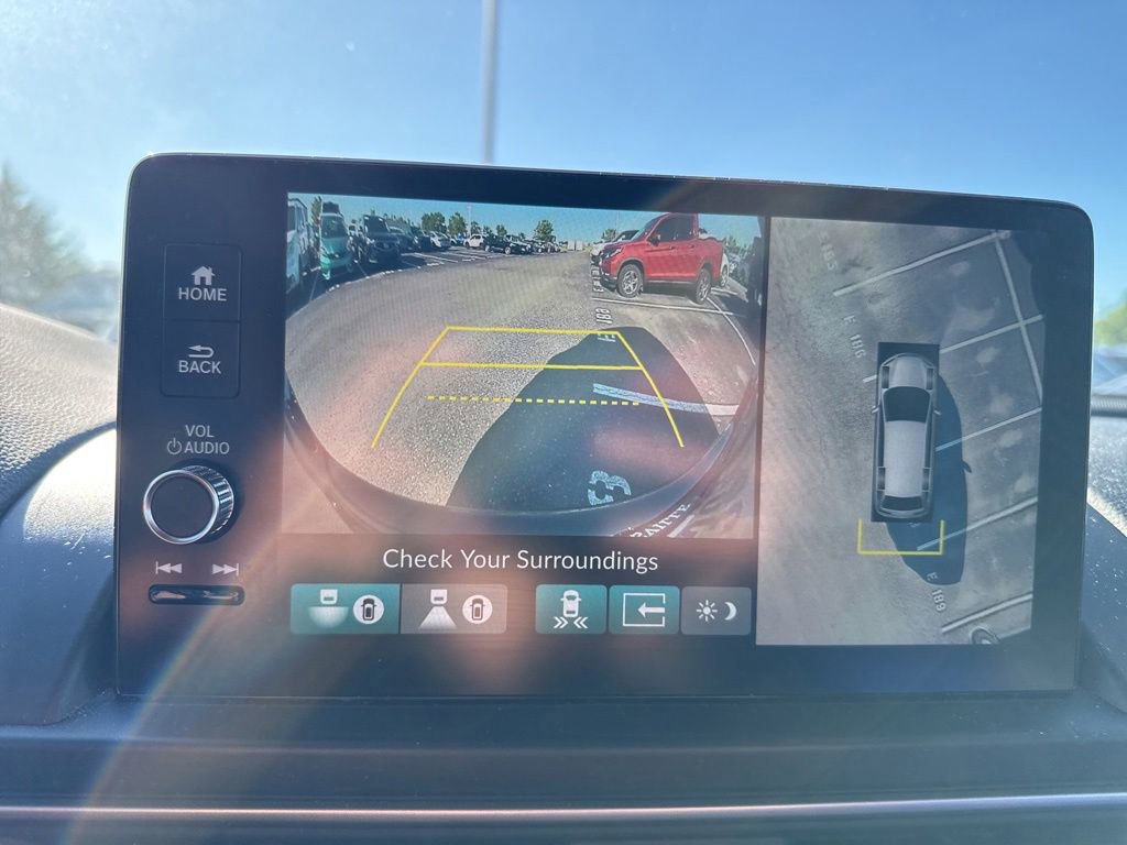 Used 2025 Honda Pilot Elite image 23