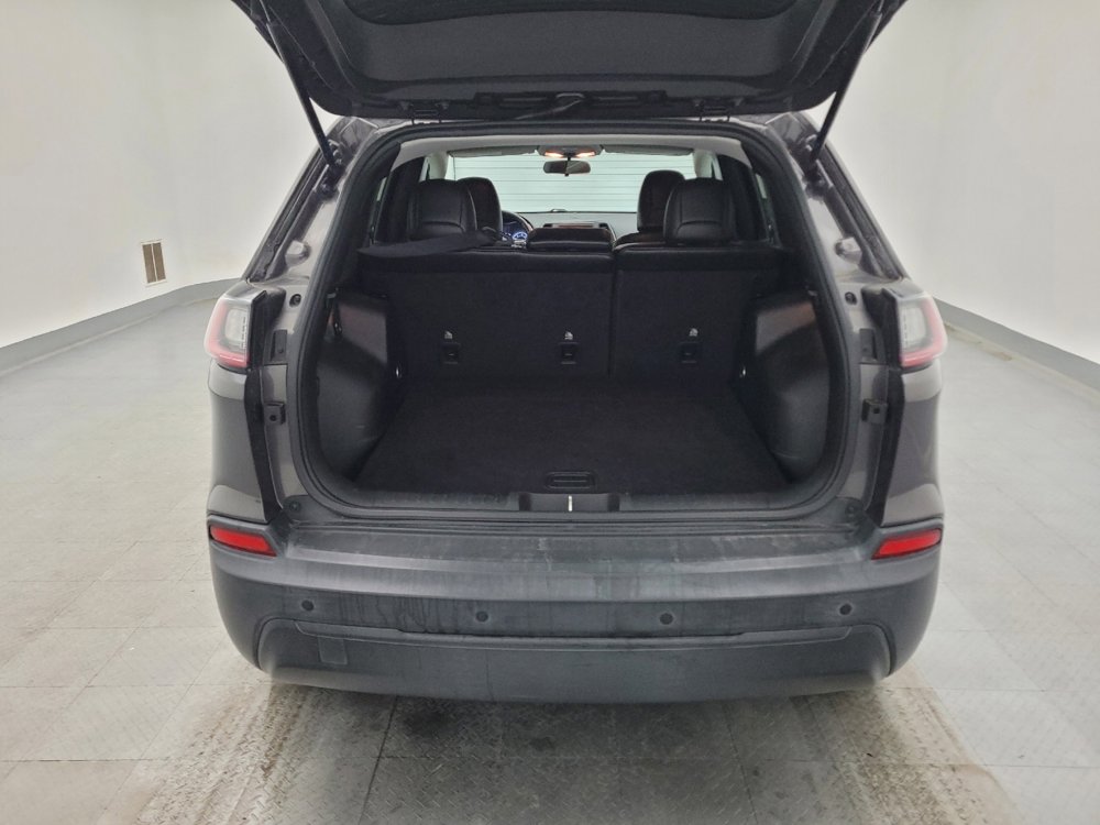 Used 2019 Jeep Cherokee Latitude Plus AWD/4WD image 29