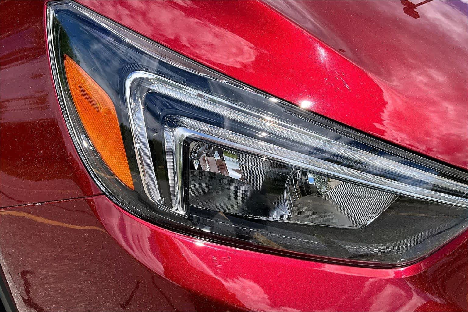 Used 2022 Buick Encore Preferred w/ Safety Package AWD/4WD image 27