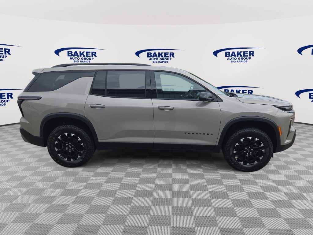 New 2027 Chevrolet Traverse Z71 w/ Driver Confidence Package AWD/4WD image 2