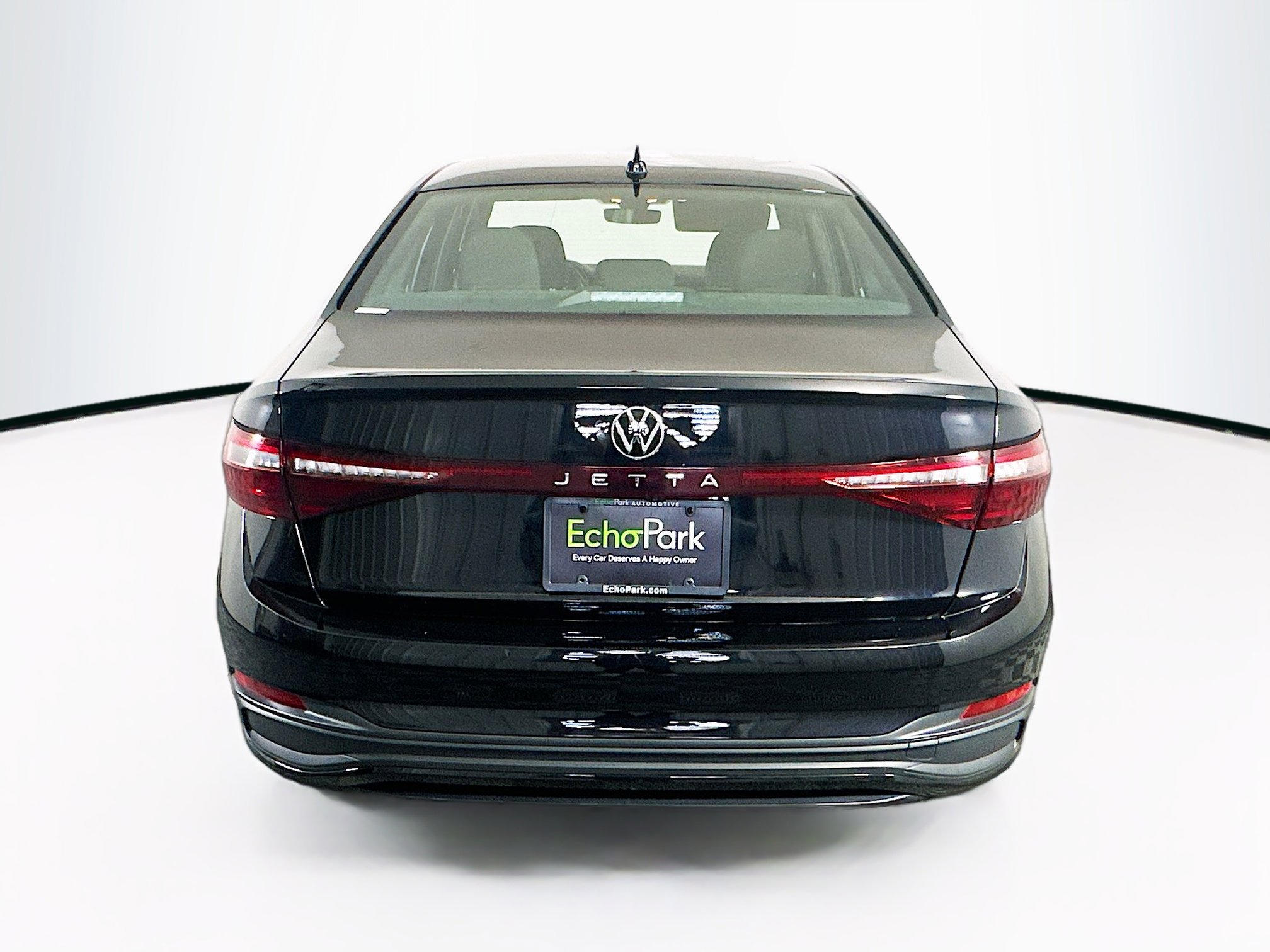 Used 2025 Volkswagen Jetta Sport image 7