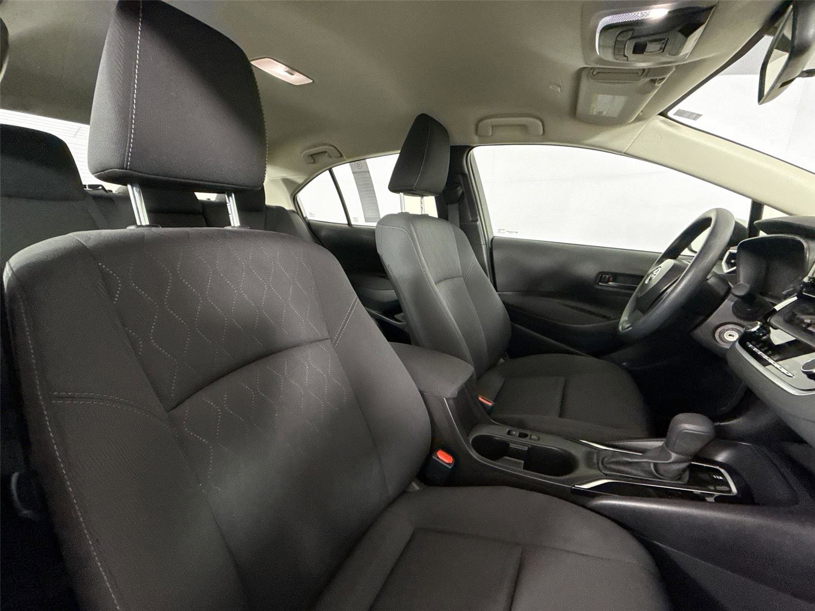 Certified 2025 Toyota Corolla LE image 39