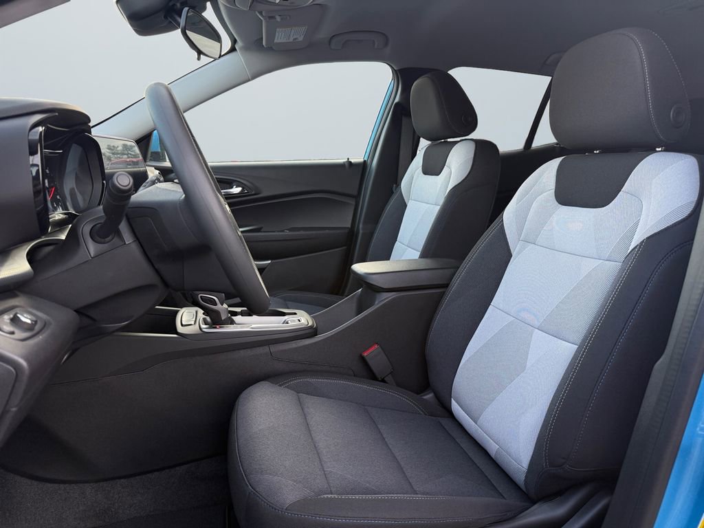 New 2026 Chevrolet Trax LS w/ LS Convenience Package image 9