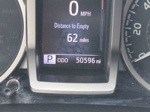 Used 2023 Toyota Tacoma SR5 AWD/4WD image 32