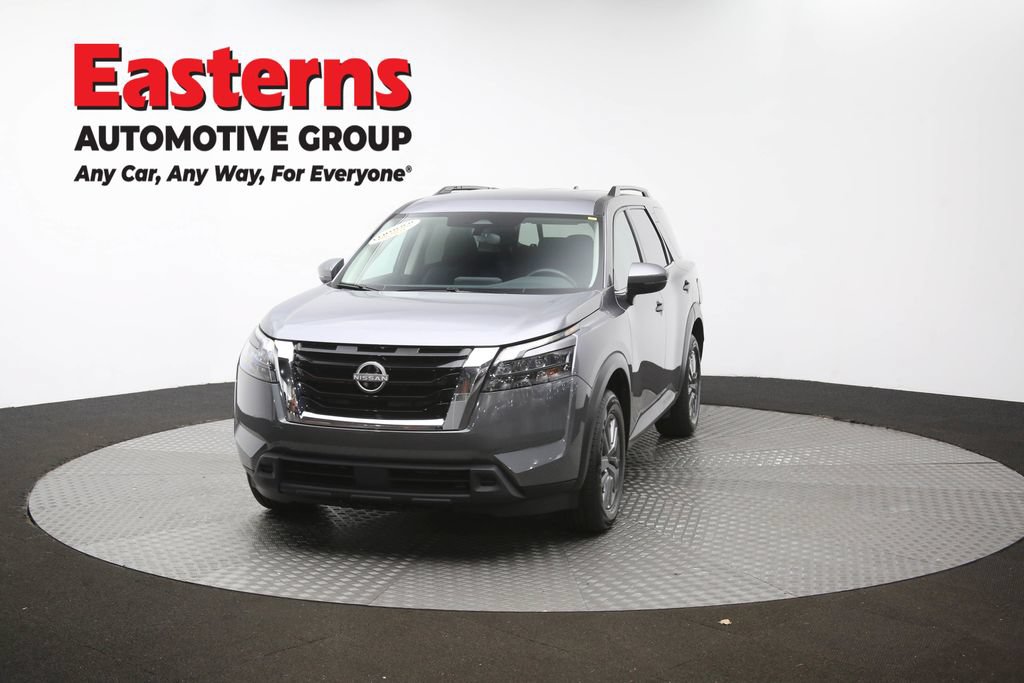Used 2025 Nissan Pathfinder SV FWD image 54