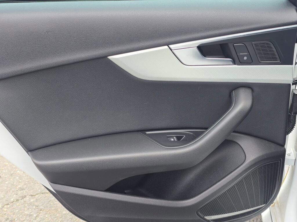 Used 2017 Audi A4 2.0T Premium Plus w/ Premium Plus Package image 39