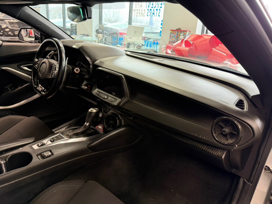 Used 2018 Chevrolet Camaro SS image 29