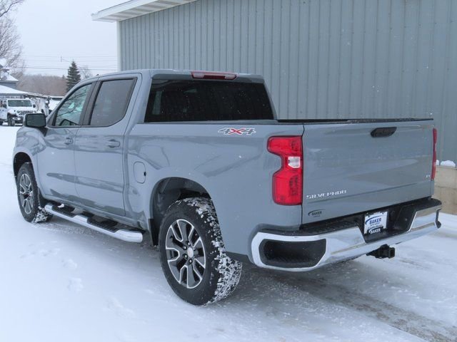 Used 2024 Chevrolet Silverado 1500 LT image 11