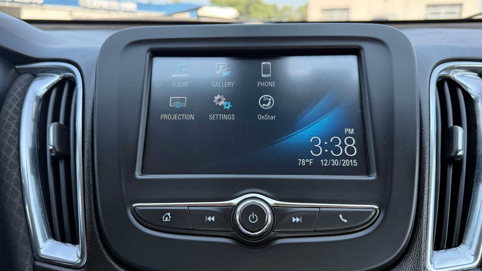 Used 2016 Chevrolet Malibu LT FWD image 22