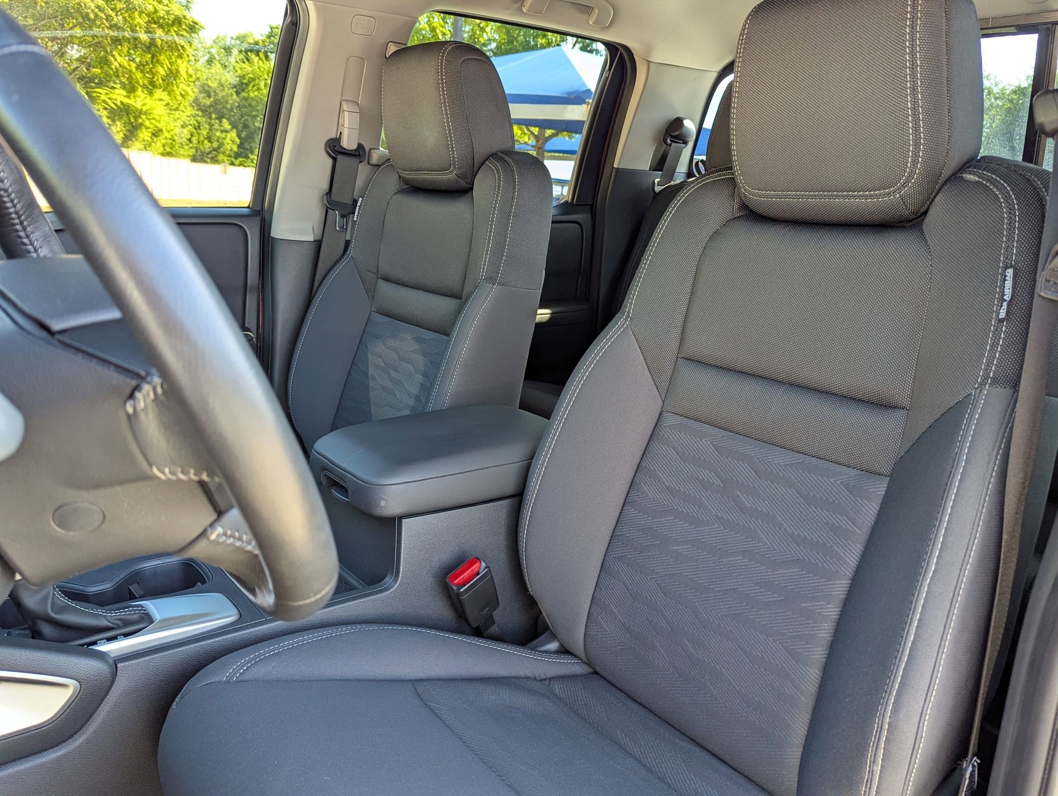 Used 2022 Nissan Frontier SV image 14