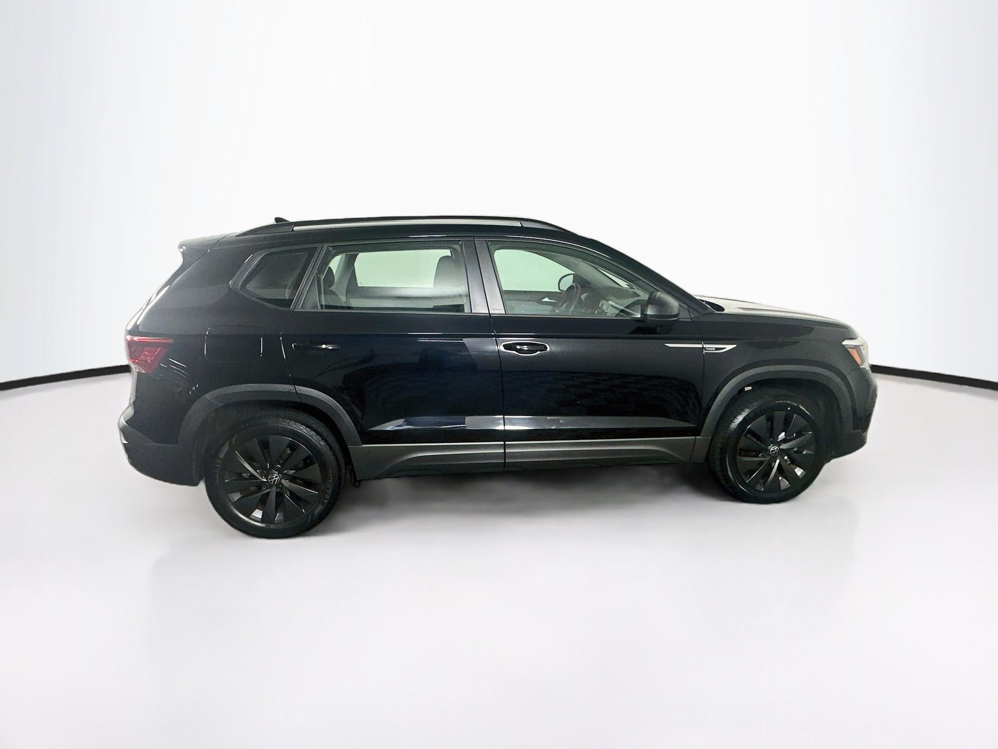 Used 2024 Volkswagen Taos S FWD image 10