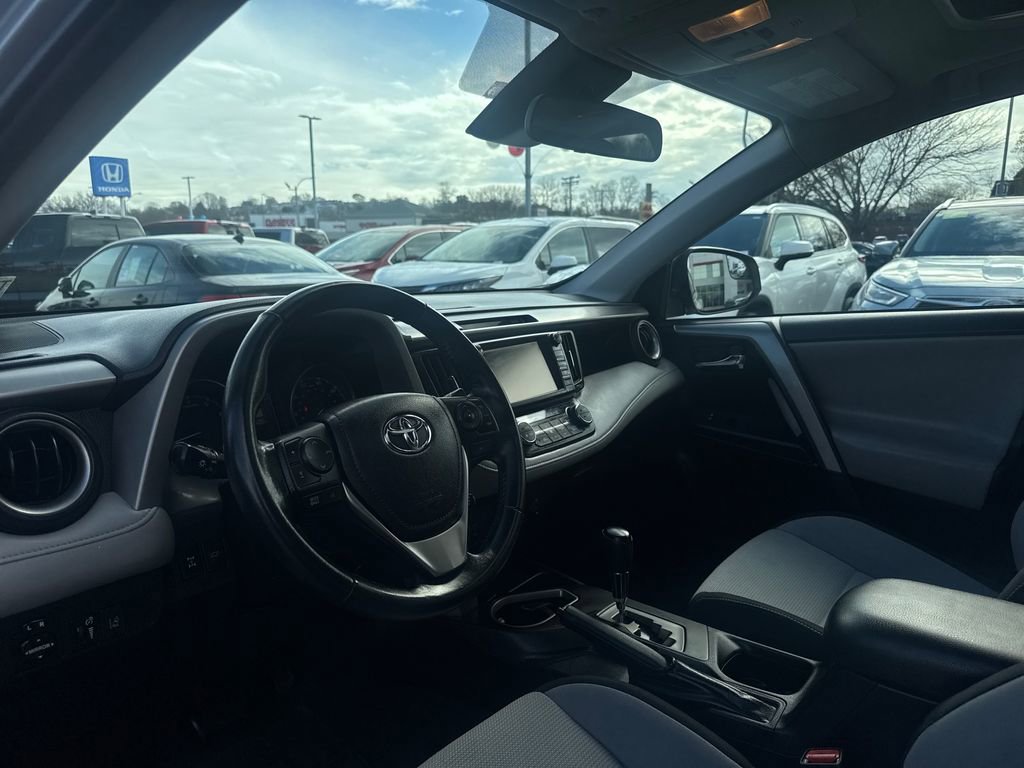 Used 2017 Toyota RAV4 XLE w/ Premium Special Value Package image 15