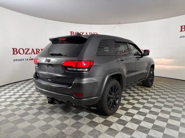 Used 2018 Jeep Grand Cherokee Altitude AWD/4WD image 8