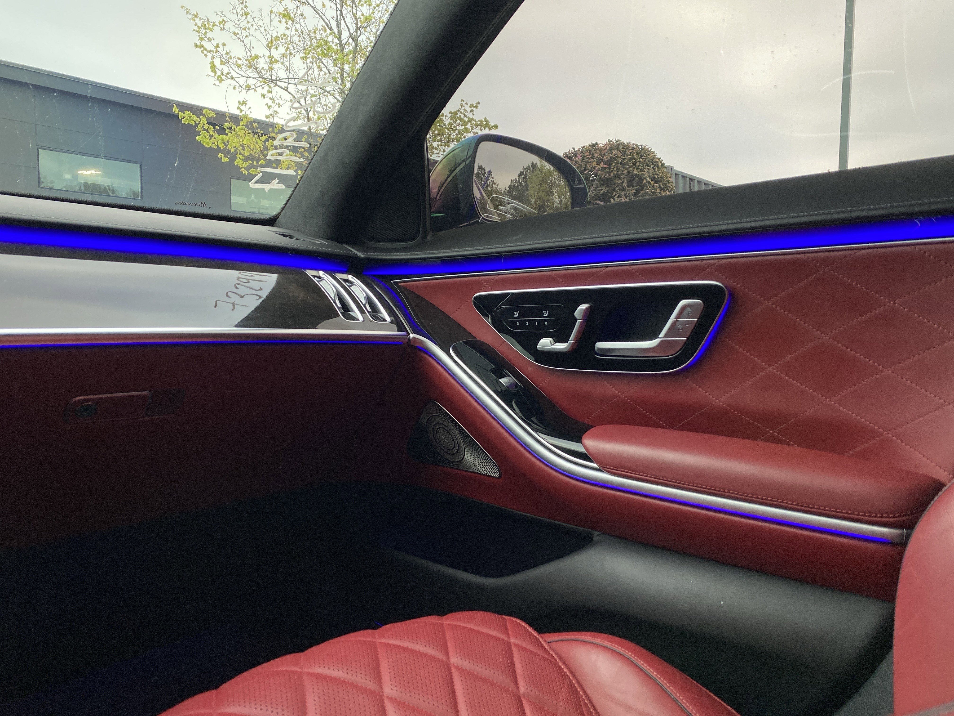 Used 2023 Mercedes-Benz S 580 4MATIC Sedan w/ 3D Technology Package image 19